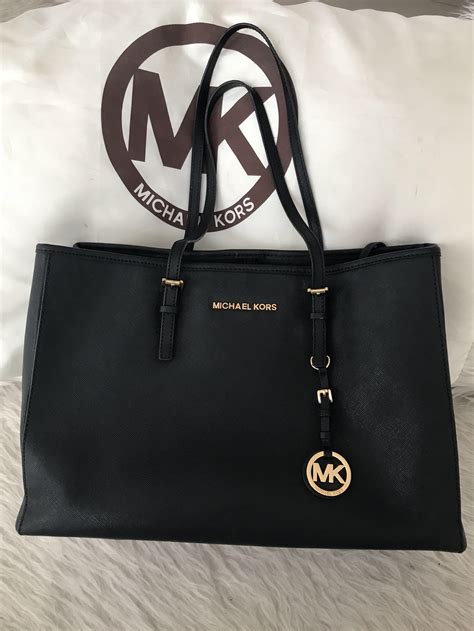 echte michael kors tas herkennen|Michael Kors handbags.